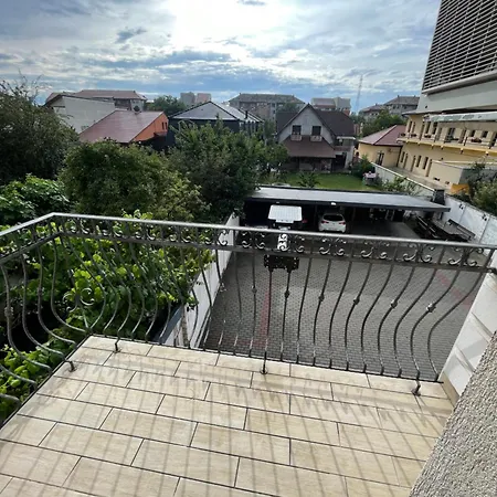 In The Northern Dreams #1 Parking Included In Price Apartment *